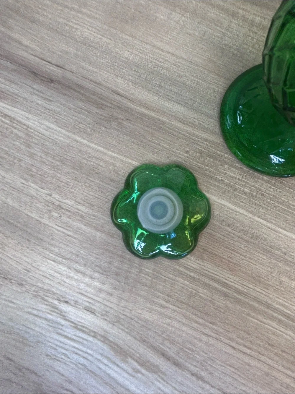 Vintage Green Diamond-Pattern Glass Vase - Vintage